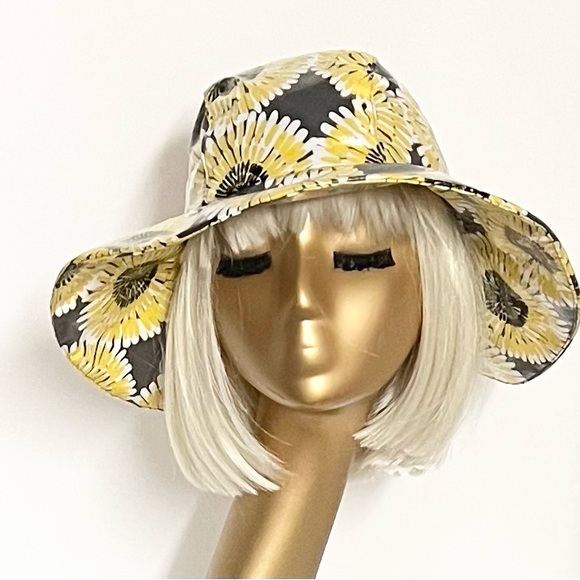 Bella Starr Accessories - Rain Hat Wide Brim
